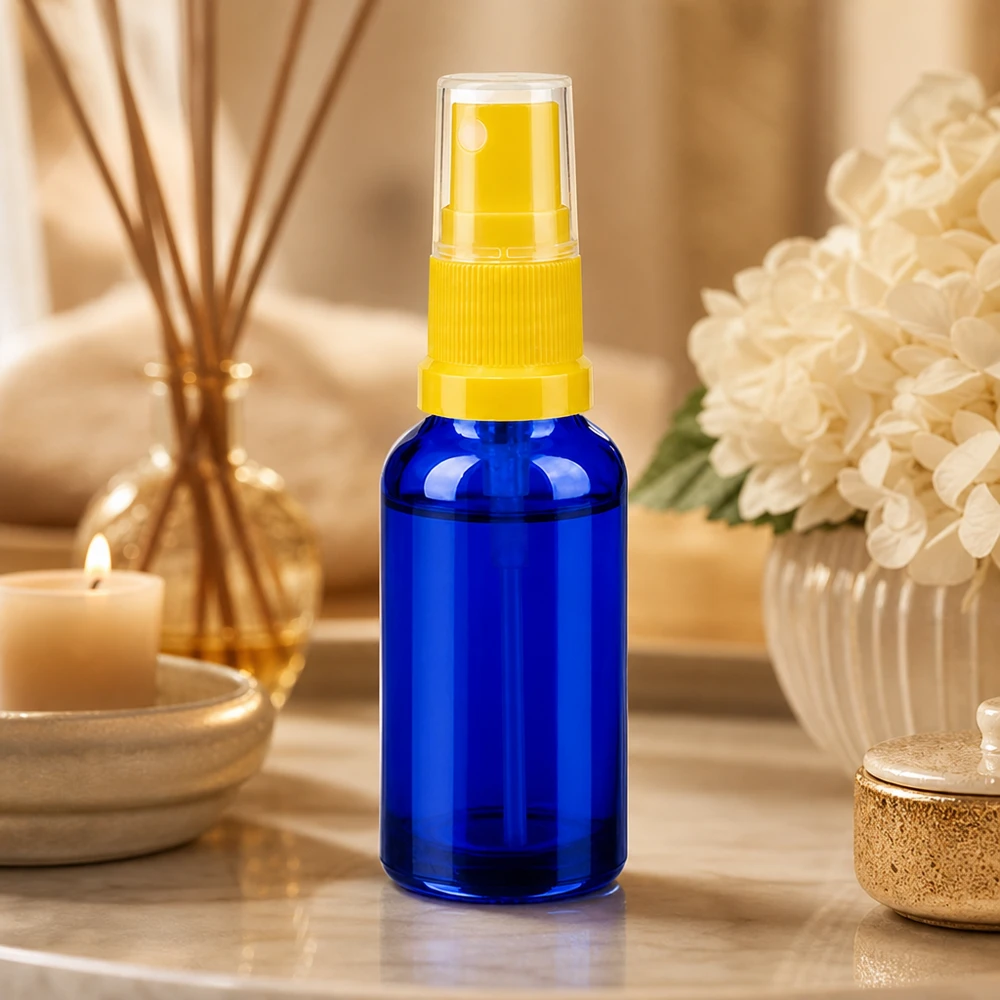 Veelzijdig glazen flesje van 30 ml met gele verstuiver, perfect voor kamerverstuivers en geuren