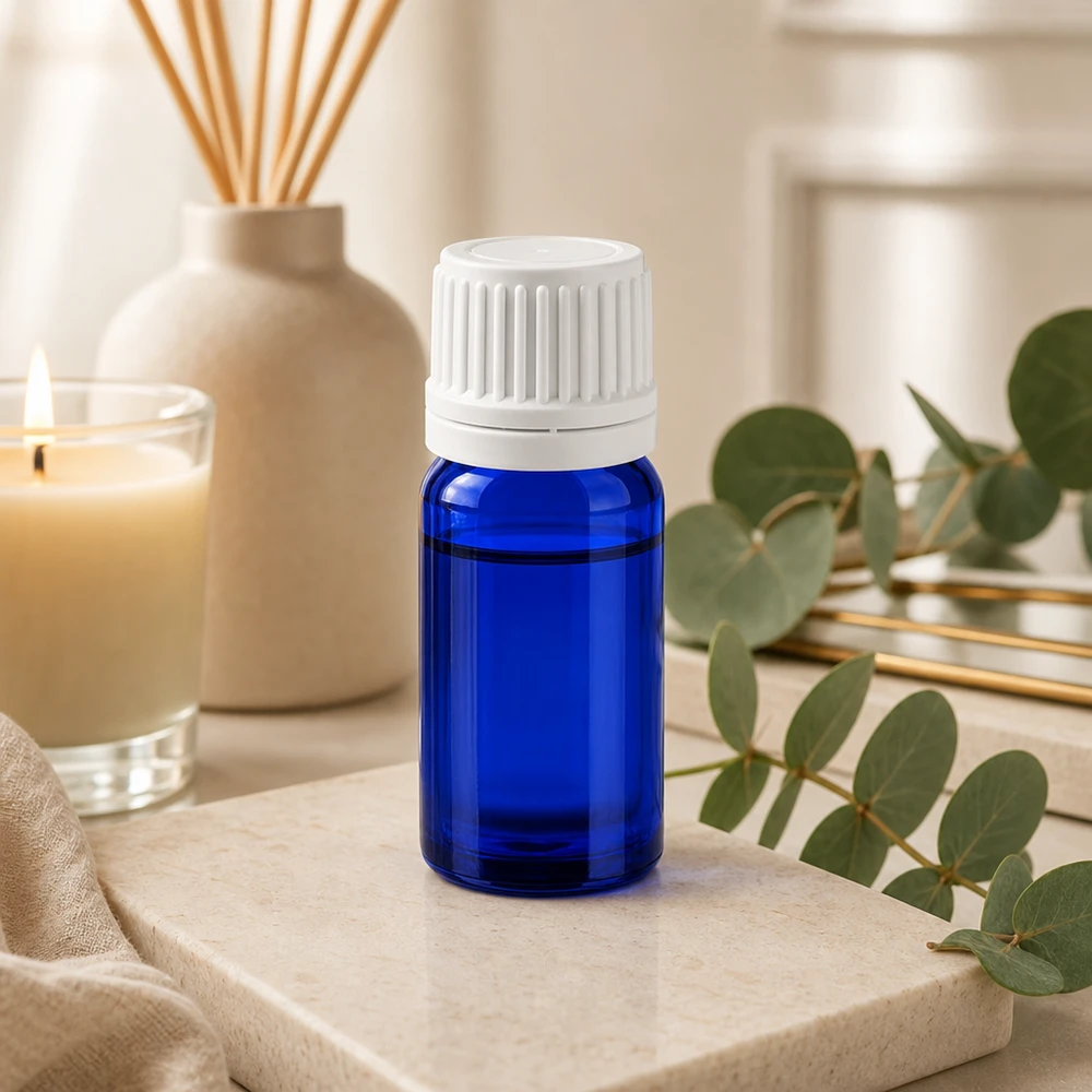 Apothekersglazen flesje 5ml blauw met strakke witte dop voor steriele opslag
