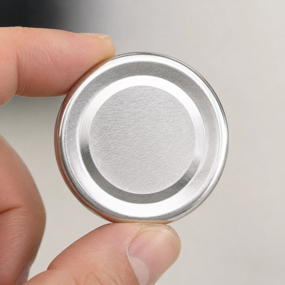 Geborsteld metalen oppervlak van de 43 mm BasicSeal TO43-schroefdop van UNiTWIST