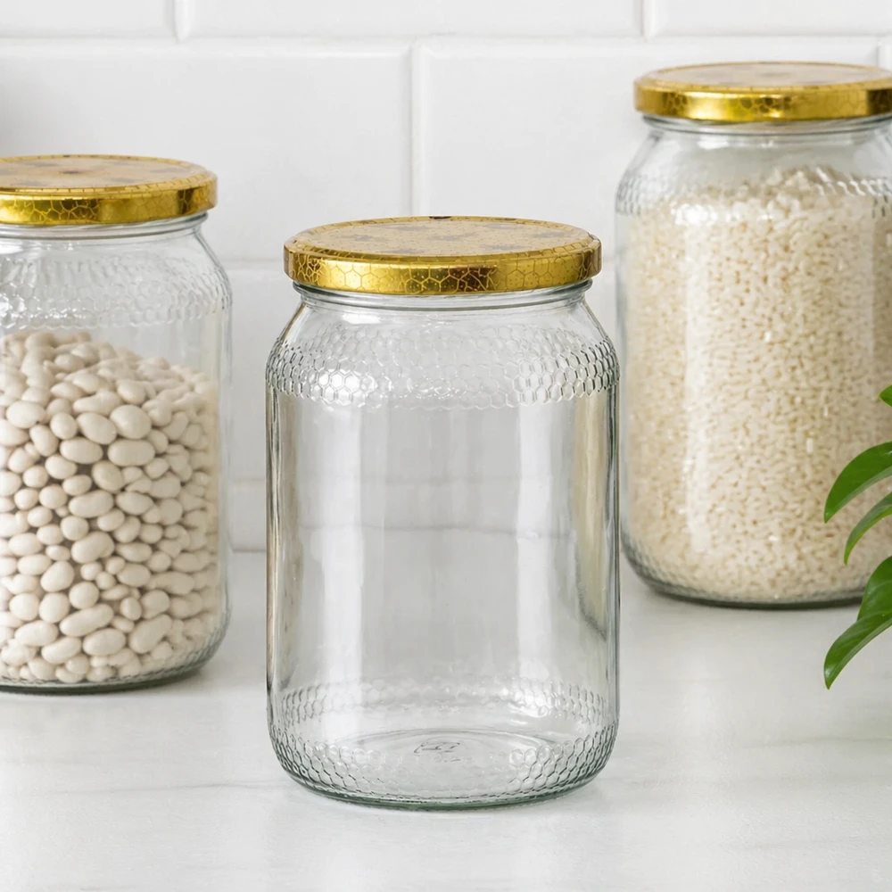 Honingpot 1260 g met honingraatmotief-deksel BasicSeal UNiTWIST 900 ml honingpotten met BasicSeal honingraatdeksels georganiseerd als voorraadpotten voor bonen en rijst in voorraadkasten
