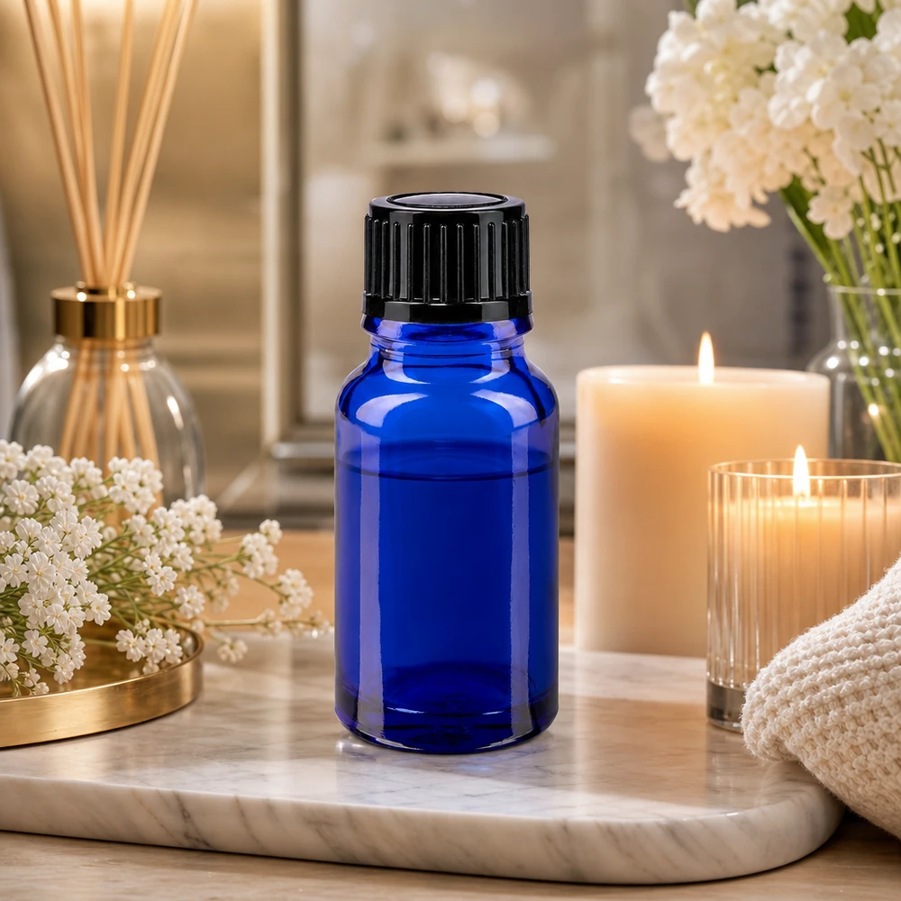 Hoogwaardige blauwe druppelfles van 10 ml, van glas, met zwarte standaarddop STD