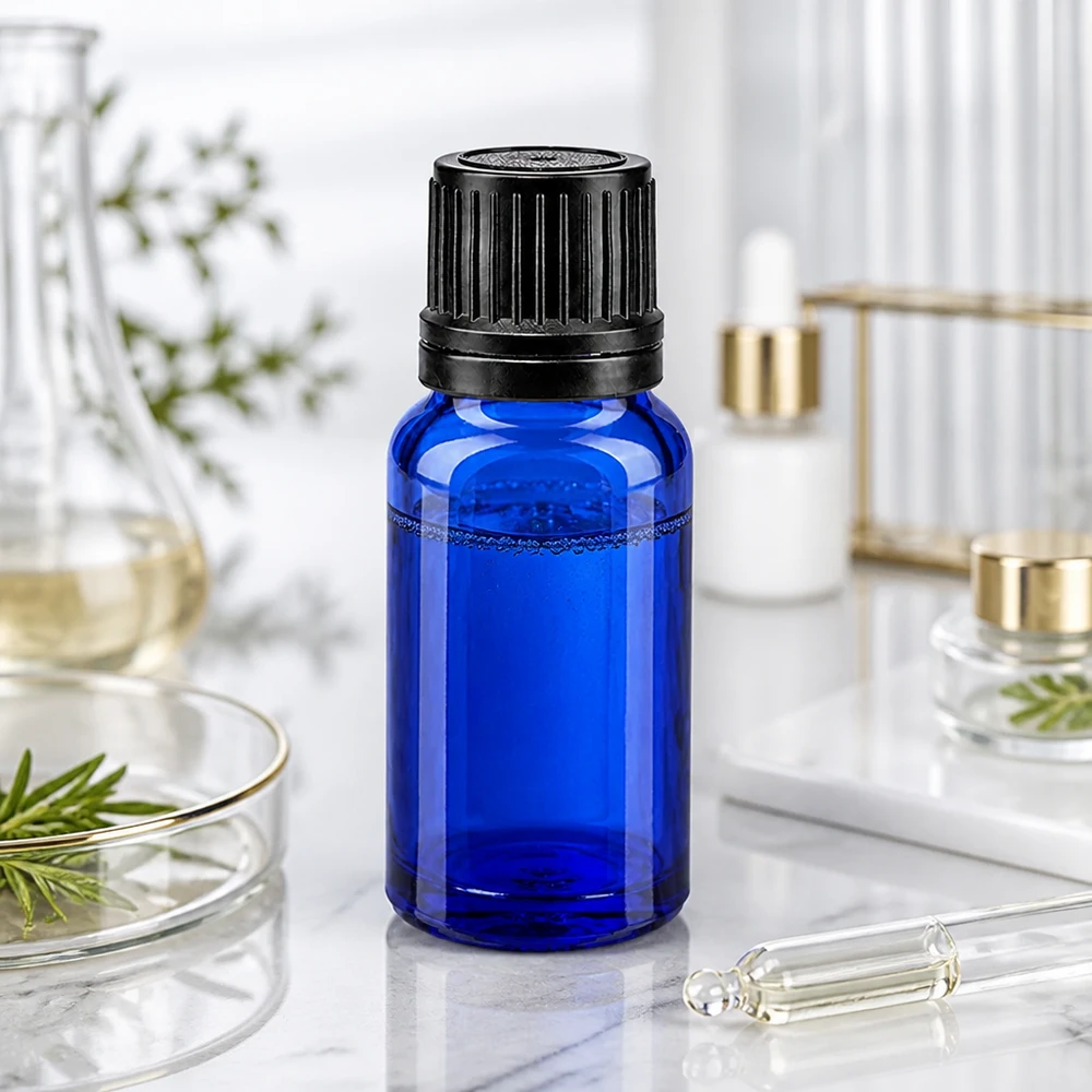 Hoogwaardig blauw glazen flesje van 10 ml met zwarte veiligheidsdop voor natuurlijke cosmetica en serums