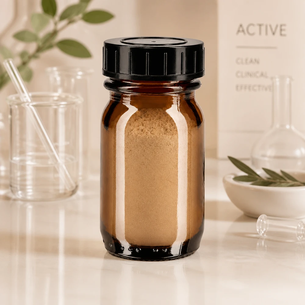 Compact amberkleurig glazen flesje van 30 ml met brede opening voor gemakkelijk vullen en verwijderen