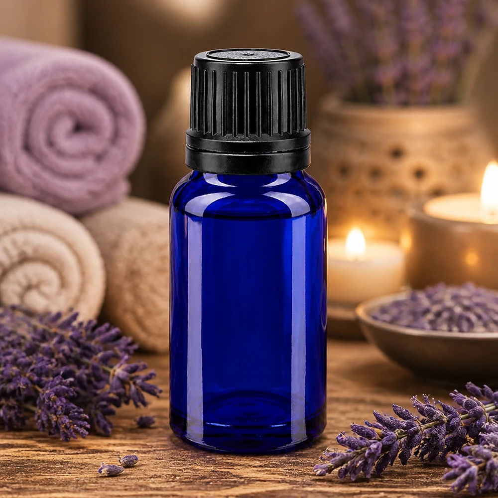 Blauwe glazen fles van 10 ml met UV-bescherming en OV-sluiting, ideaal voor lavendelolie en essences