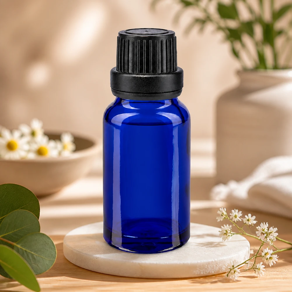 Lichtwerende glazen flesje van 10 ml, blauw, met druppeldop van 2 mm, ideaal voor serum, tinctuur en geuroliën