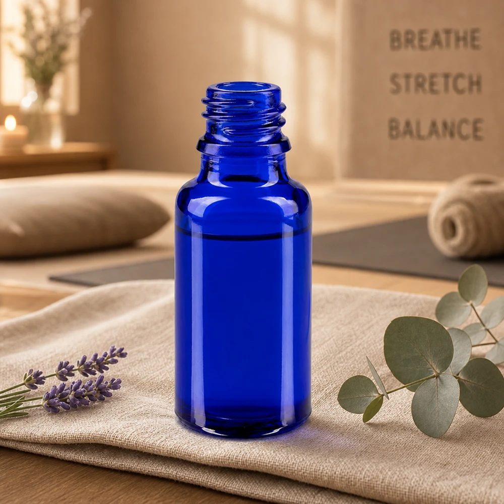Premium ApoGlas flesje 20 ml in diepblauw met precieze schenkrand voor exacte dosering