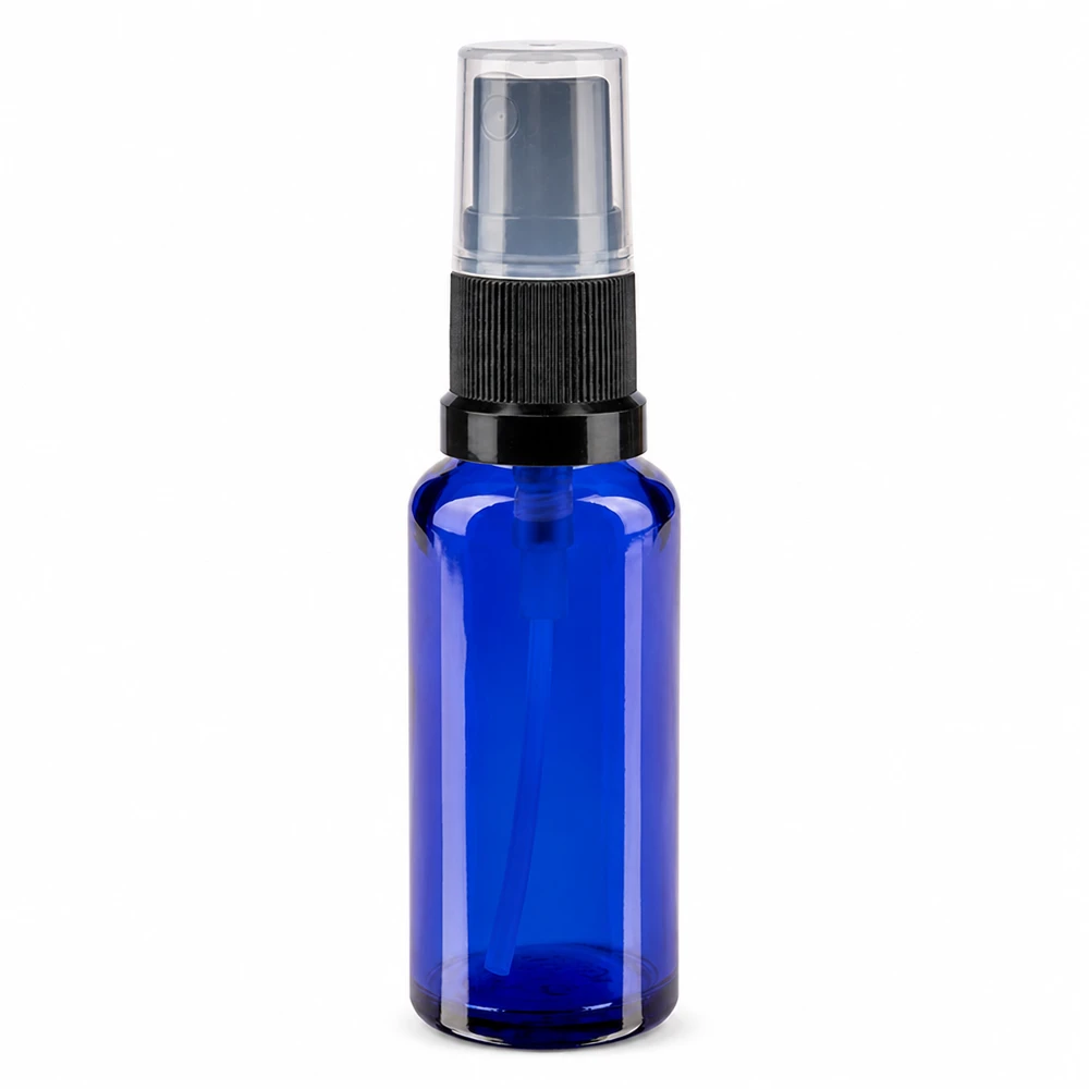 Compacte blauwe spuitfles van 30 ml, gemaakt van hoogwaardig glas, met een zwarte verstuiverdop
