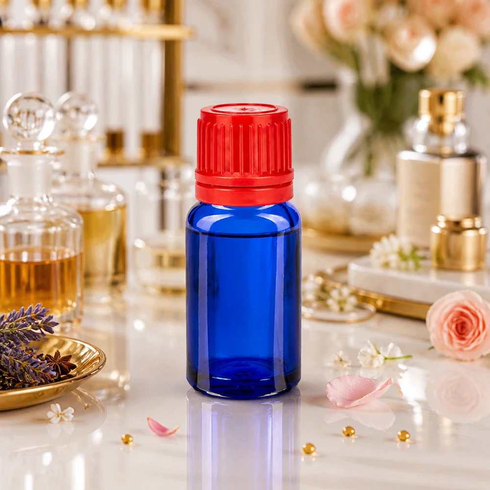 10ml UV-beschermend glazen flesje in blauw met kindveilige rode dop 11mm voor medicijnkastje