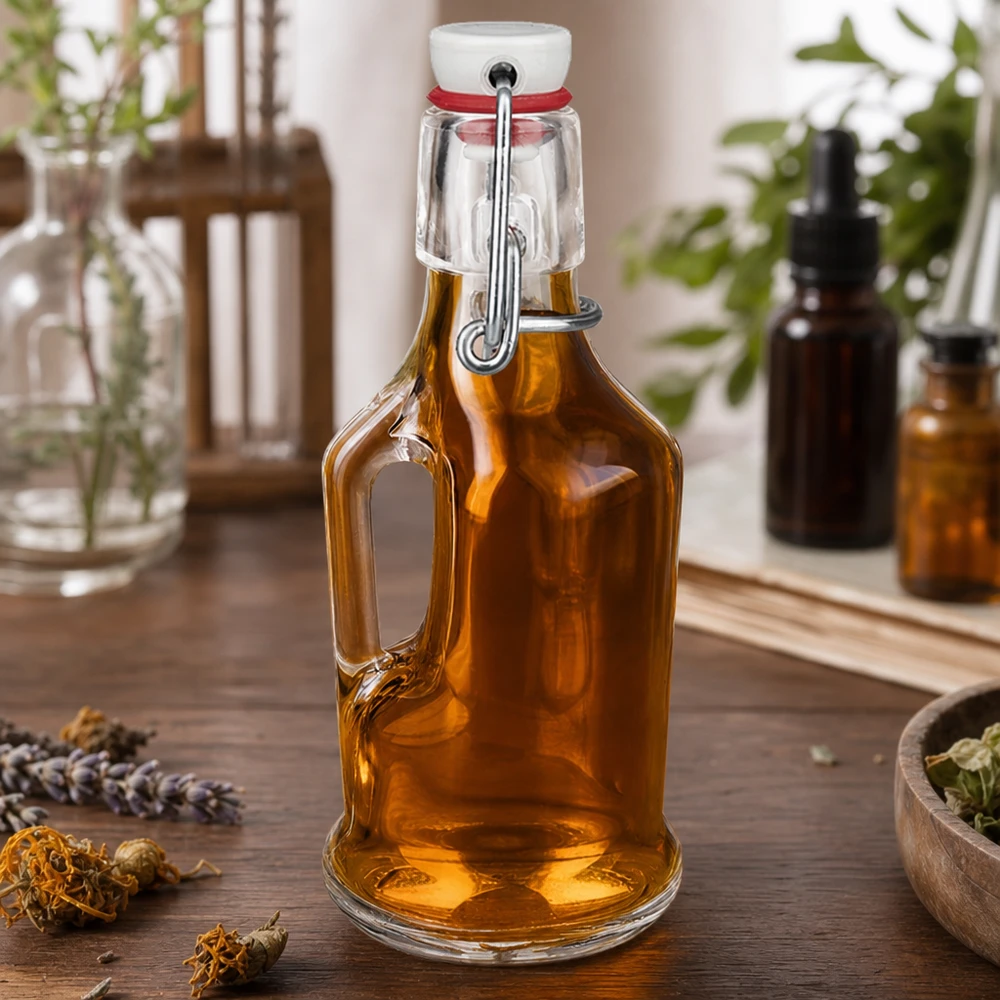 Glazen fles Bertha 200ml amberkleurig met kruiden en gedroogde bloemen Natuurlijke cosmetica Ambience UNiTW draaisluiting