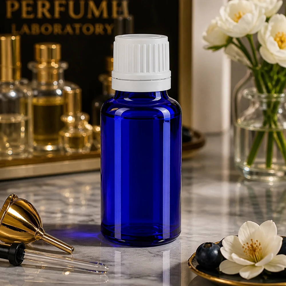 Blauw apothekersglas van 20 ml met fraudebestendige witte dop voor aromatherapie