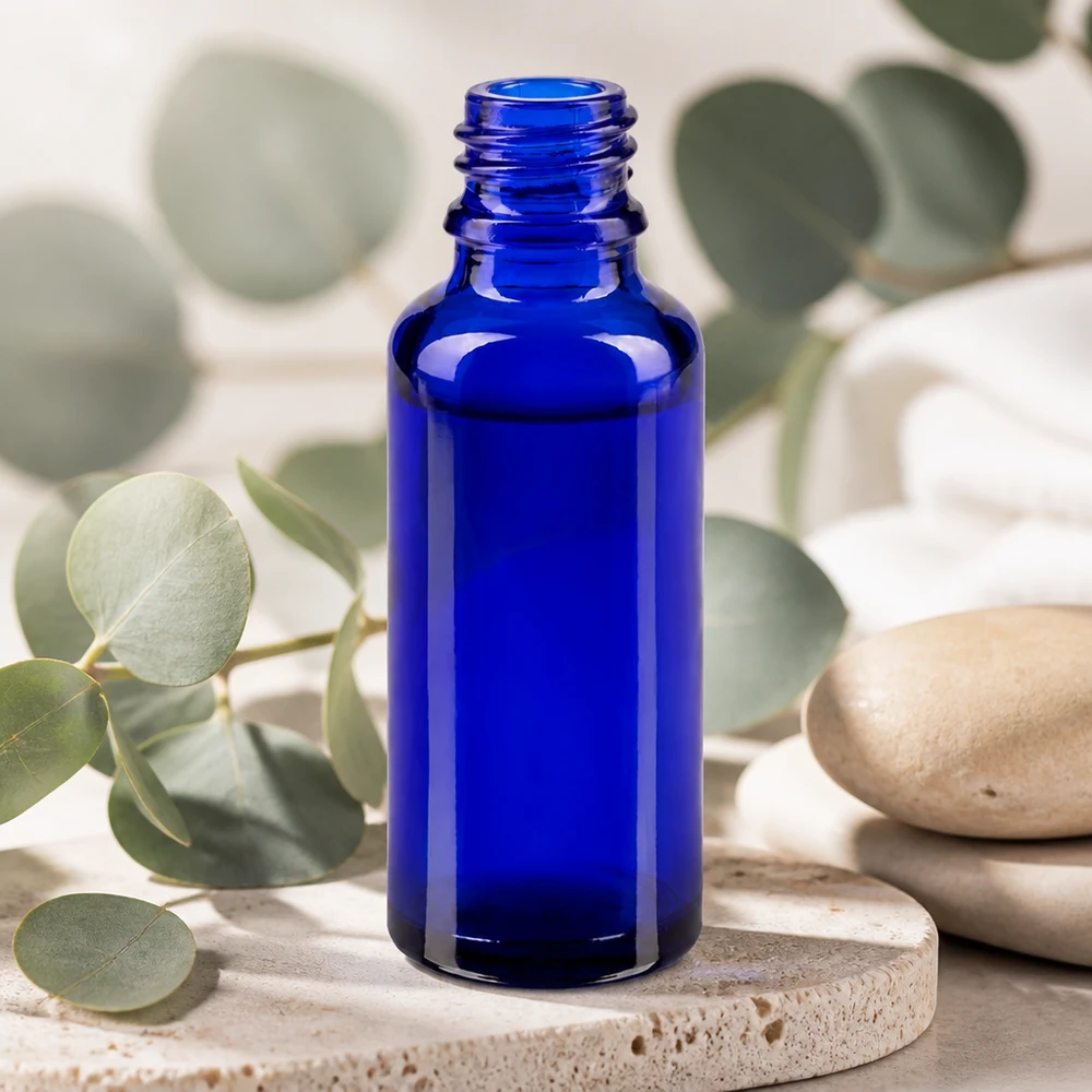 Blauwe glazen fles 30ml Blauw ApoGlas-flesje van 30 ml met geribbelde schroefdop voor een veilige en lekvrije afsluiting