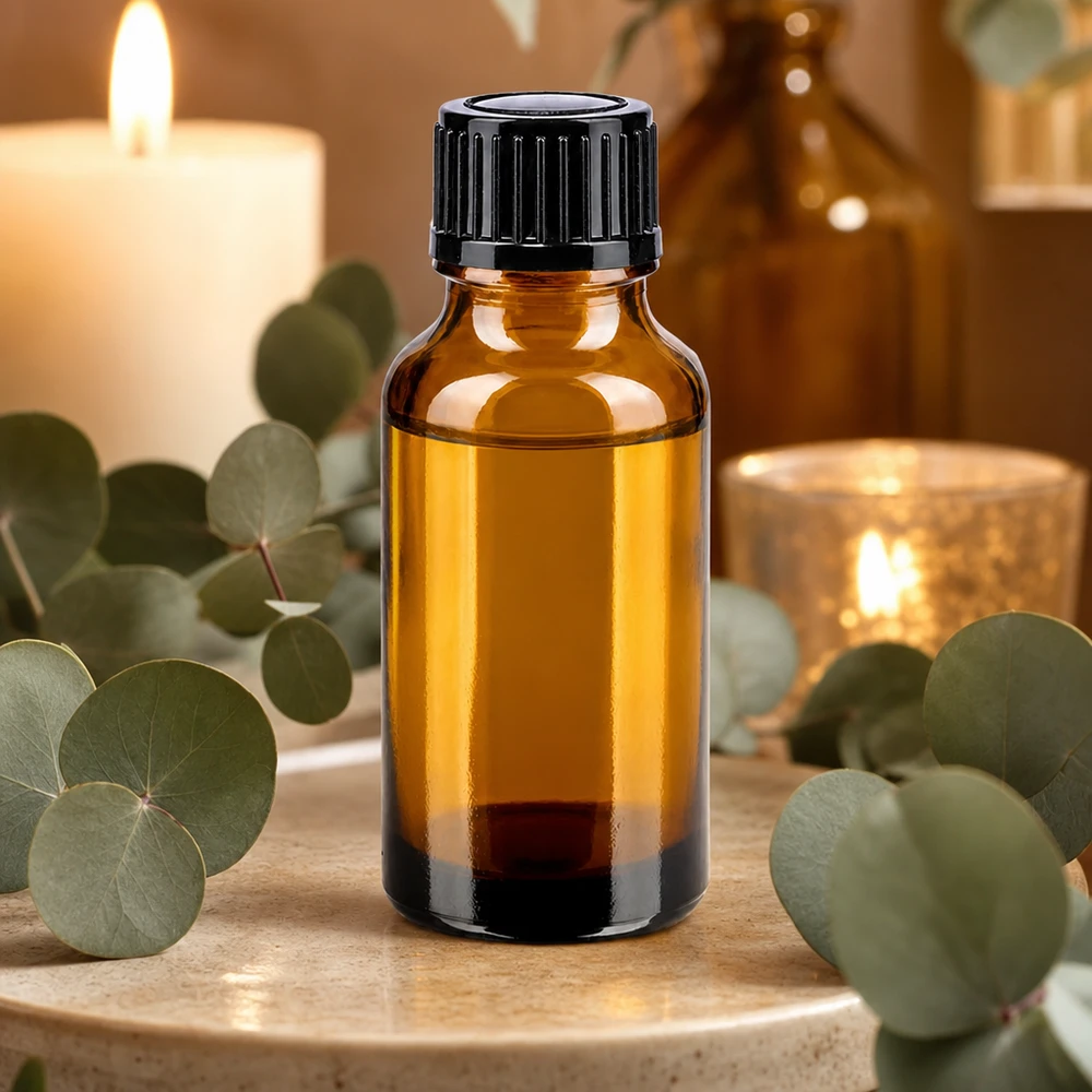 Amberkleurige glazen fles van 20 ml met zwarte dop, geschikt voor etherische oliën