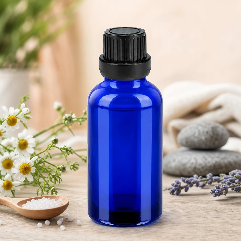 Professionele druppelflacon van 30 ml met matzwarte dop voor nauwkeurig aanbrengen