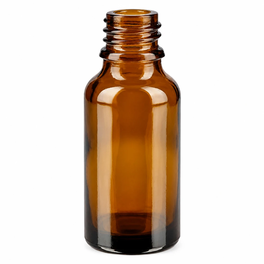 20ml bruine apothekersfles hoge vorm ApoGlas leeg zonder dop op witte achtergrond