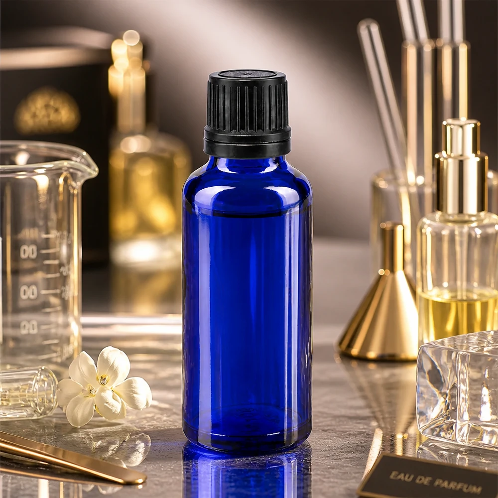 Blauwe glazen flessen 30ml met zwart druppelsluiting 1mm VR Blauw flesje van 30 ml met zwarte OV-dop en druppelaar voor de farmaceutische en cosmetische industrie