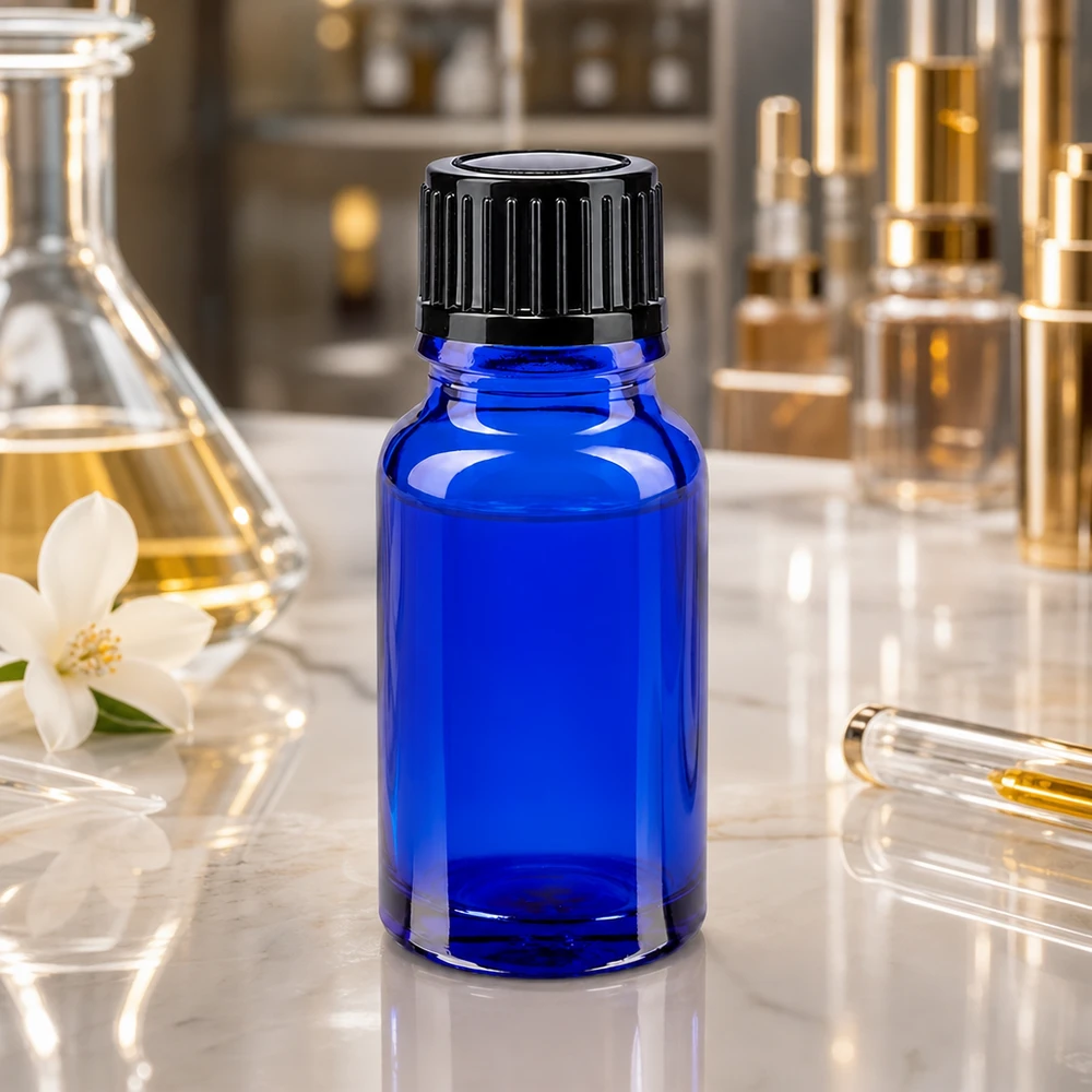 Apothekersflesje van 10 ml, blauw met zwarte dop, ideaal voor het afvullen van serum en monsters