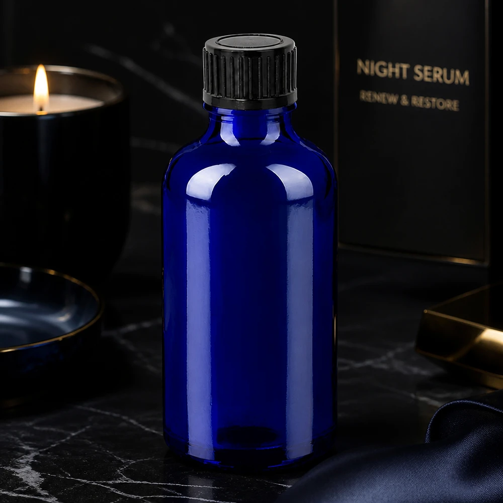 50ml fles 11mm SV zwart STD BlueLine UT18/50 Glazen flesje van 50 ml in intens blauw met zwart deksel voor UV-bescherming van de ingrediënten