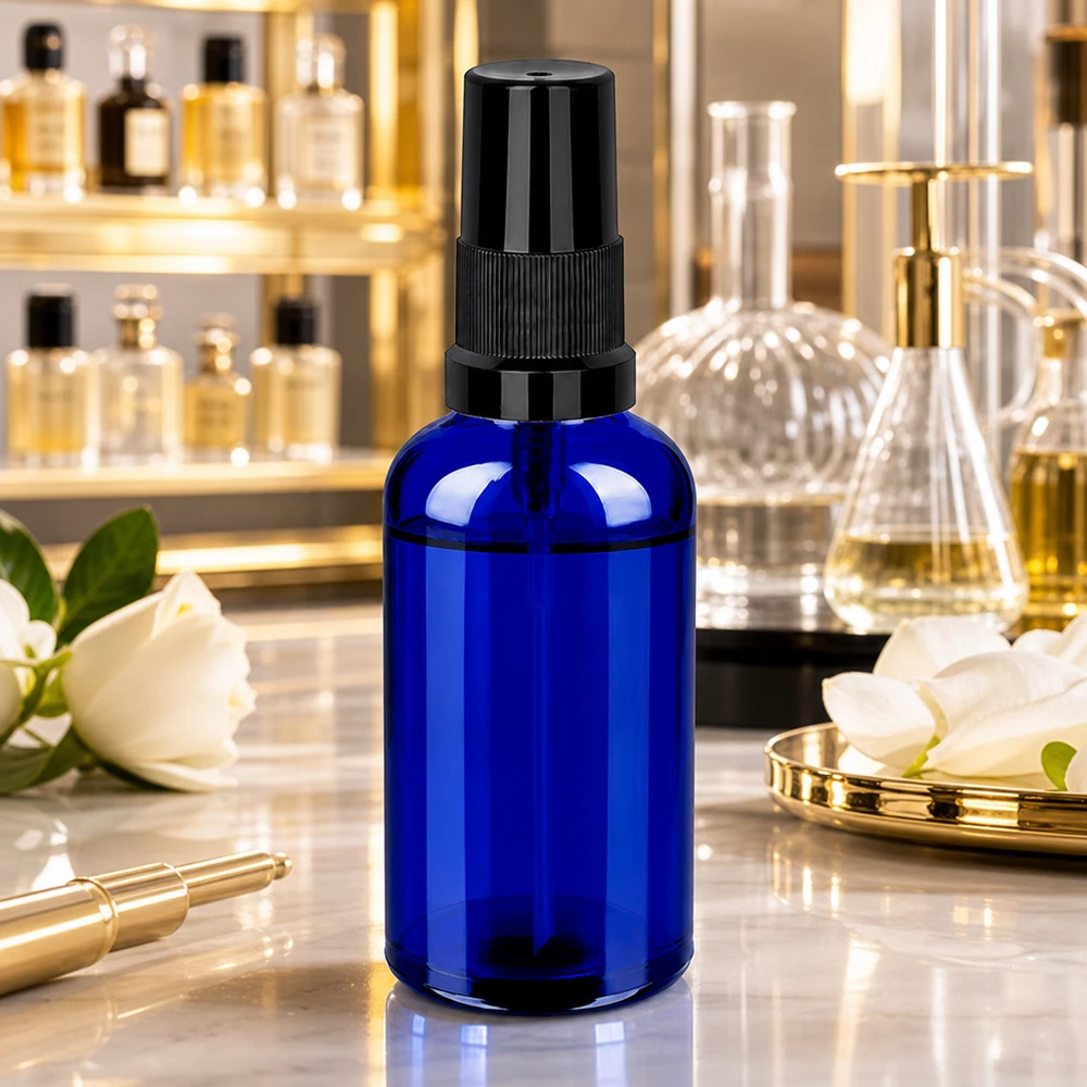 50ml spuitfles zwart STD BlueLine UT18/50 Stijlvolle blauwe 50ml sprayflacon met matzwarte pompkop voor dagelijks gebruik