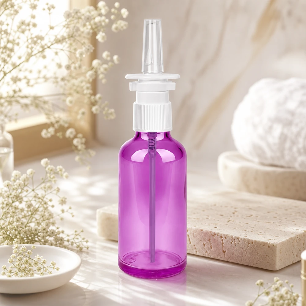 50ml neusspray houder in paars met kindveilige dop voor veilig opbergen