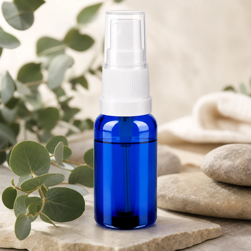 Hoogwaardige glazen sprayflacon 20ml in blauw met witte pompverstuiver voor schoonheidsproducten