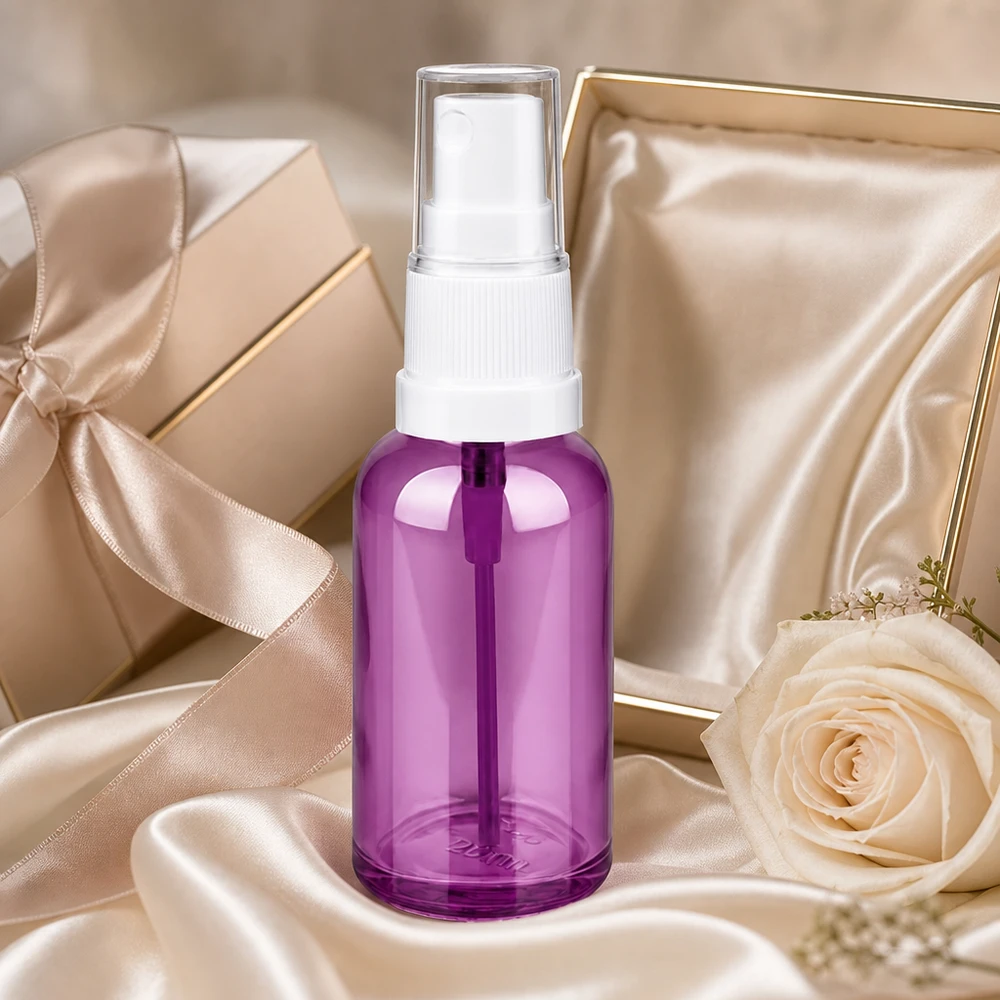 Navulbare 30ml sprayflacon van robuust glas met duurzaam wit spraysysteem