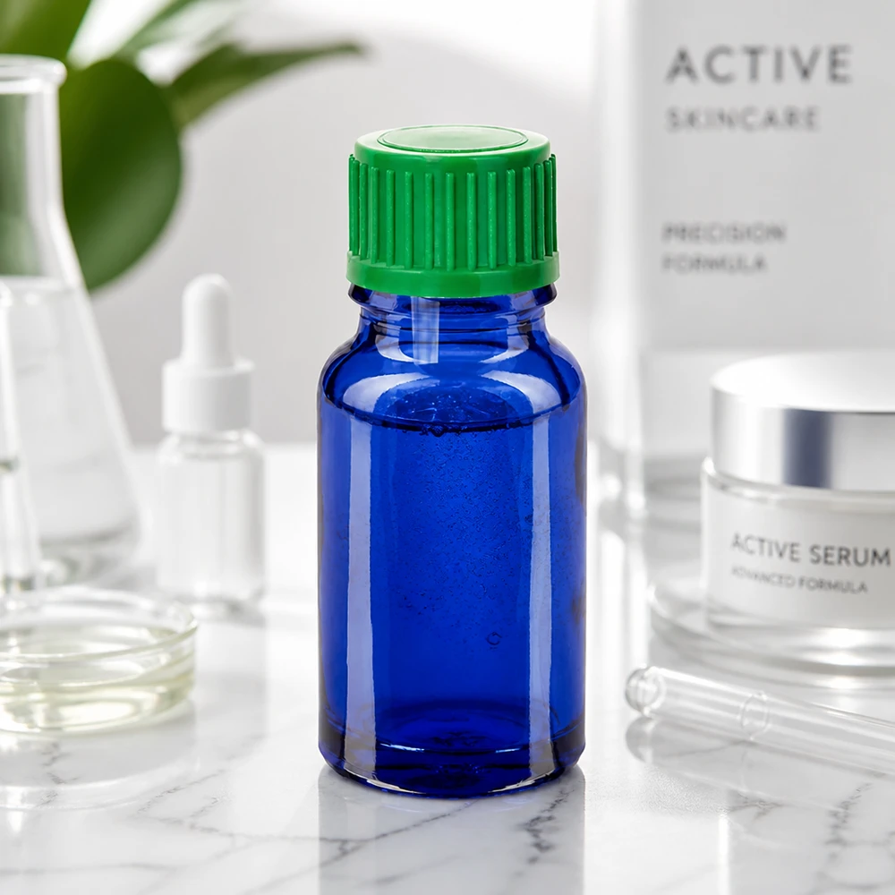 10ml apothekersflesje blauw met gecontroleerde druppelafgifte via 0,8mm opening