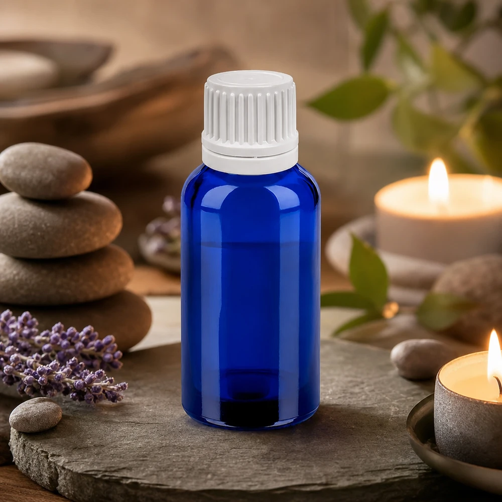 30ml Druppelflesje 0.7mm wit OV BlueLine UT18/30 30ml druppelflesje van robuust blauw glas met lekvrij UT18 schroefdraad