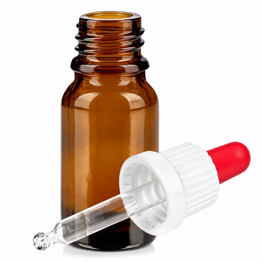 Bruin glazen flesje van 10 ml met pipet en rode druppelaar voor essentiële oliën en serums