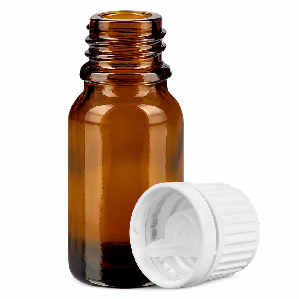 Compacte druppelflacon van 10 ml gemaakt van UV-beschermend amberkleurig glas met precieze druppelaarinzet